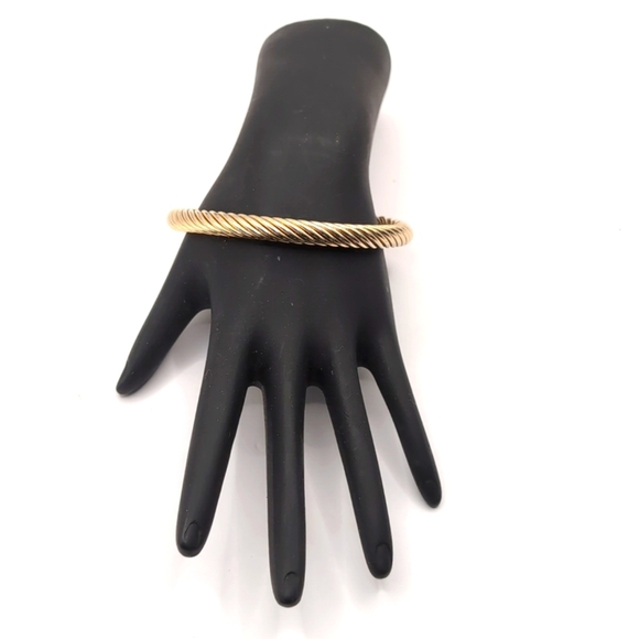 Vintage Gold-Tone Cuff Bracelet Twisted Rope Detail with Rhinestone Covered Caps - Picture 4 of 7